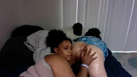 Snapshot of nykesianimmonsriley75 chatting on 18, 7, 2026 Ticklemypeach online show from 18, 7, 2026