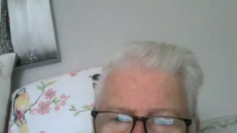 stockings  suspenders mad online show from 18, 9, 2025