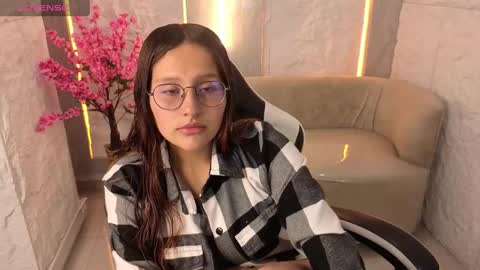 Online 800 to 1400 online show from 15, 10, 2025