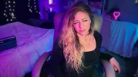 nyxxen online show from 11, 4, 2026