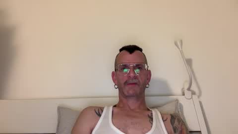 Snapshot of o_johnny_deep_o chatting on 13, 2, 2026 Jonathan Deep online show from 13, 2, 2026