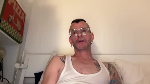 Snapshot of o_johnny_deep_o chatting on 14, 2, 2026 Jonathan Deep online show from 14, 2, 2026