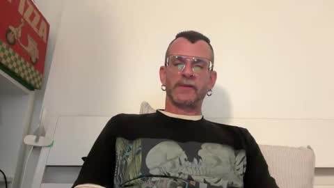 Snapshot of o_johnny_deep_o chatting on 22, 2, 2026 Jonathan Deep online show from 22, 2, 2026