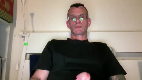 Snapshot of o_johnny_deep_o chatting on 26, 4, 2026 Jonathan Deep online show from 26, 4, 2026