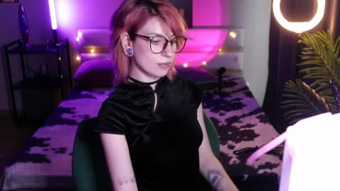Snapshot of obedientt_ chatting on 16, 5, 2026 Moonlight online show from 16, 5, 2026