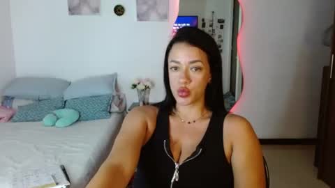 Snapshot of obsidian_love1 chatting on 22, 6, 2026 obsidian_love1 online show from 22, 6, 2026