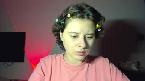 Evie online show from 5, 4, 2026