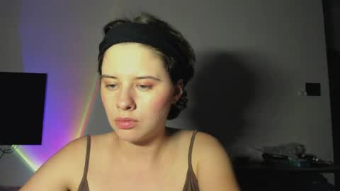 Evie online show from 17, 4, 2026