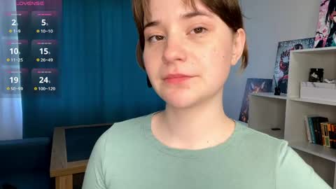 Snapshot of odellabowman chatting on 17, 5, 2026 Night Odella Bowman Julia online show from 17, 5, 2026