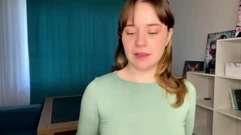 Snapshot of odellabowman chatting on 18, 5, 2026 Night Odella Bowman Julia online show from 18, 5, 2026