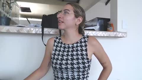 Snapshot of odette_brigh_ chatting on 23, 1, 2025 Val online show from 23, 1, 2025