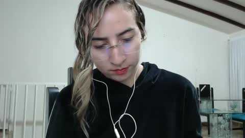 Snapshot of odette_brigh_ chatting on 9, 2, 2025 Val online show from 9, 2, 2025