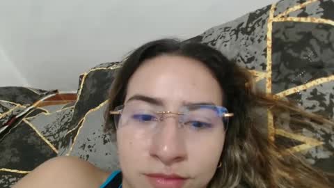 Snapshot of odette_brigh_ chatting on 2, 10, 2025 Val online show from 2, 10, 2025