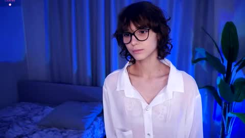 Thea online show from 4, 10, 2025