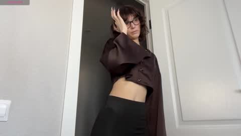 Thea online show from 8, 3, 2026