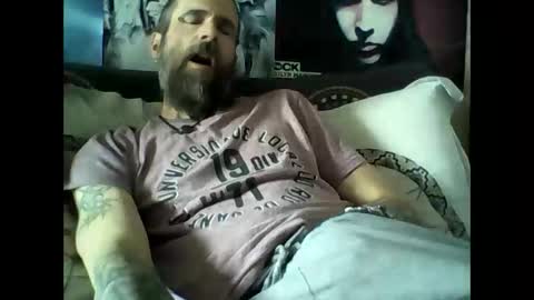 Snapshot of oedipe666 chatting on 10, 6, 2026 oedipe666cam online show from 10, 6, 2026