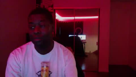 Snapshot of officialmoneyxxx chatting on 21, 11, 2025 Money online show from 21, 11, 2025