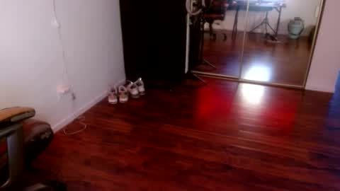 Snapshot of officialmoneyxxx chatting on 13, 1, 2026 Money online show from 13, 1, 2026