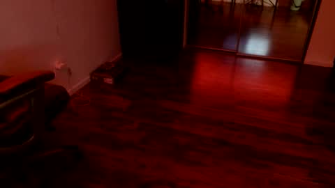 Snapshot of officialmoneyxxx chatting on 6, 2, 2026 Money online show from 6, 2, 2026