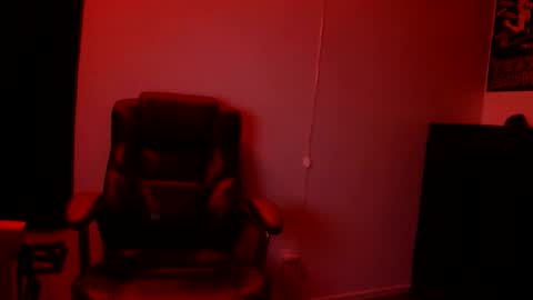 Snapshot of officialmoneyxxx chatting on 27, 2, 2026 Money online show from 27, 2, 2026