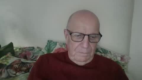 Snapshot of oggi95 chatting on 12, 1, 2026 oggi95 online show from 12, 1, 2026