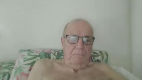 Snapshot of oggi95 chatting on 8, 2, 2026 oggi95 online show from 8, 2, 2026