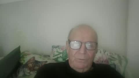 Snapshot of oggi95 chatting on 9, 2, 2026 oggi95 online show from 9, 2, 2026