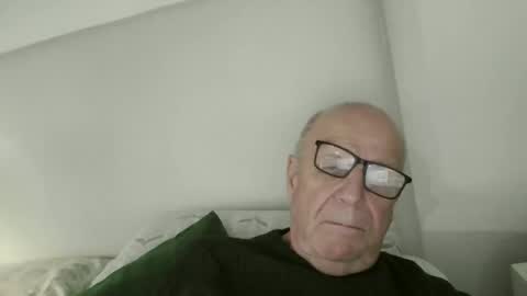 Snapshot of oggi95 chatting on 11, 3, 2026 oggi95 online show from 11, 3, 2026