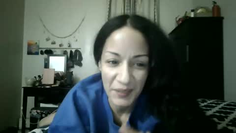Lit en Cama online show from 28, 12, 2024