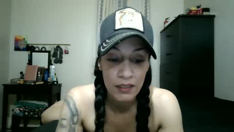 Lit en Cama online show from 17, 9, 2025