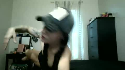 Lit en Cama online show from 25, 9, 2025
