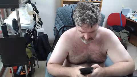 Woman message me men do not make demands and dont ask for pm only ladies. online show from 22, 9, 2025