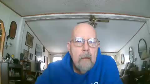 Snapshot of ogusbogus chatting on 5, 1, 2026 Maximus No Mo online show from 5, 1, 2026