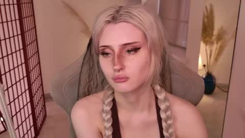 Snapshot of oh__lily chatting on 6, 6, 2026 Lily online show from 6, 6, 2026