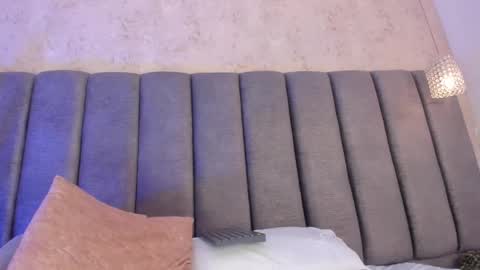 Holly online show from 7, 2, 2025