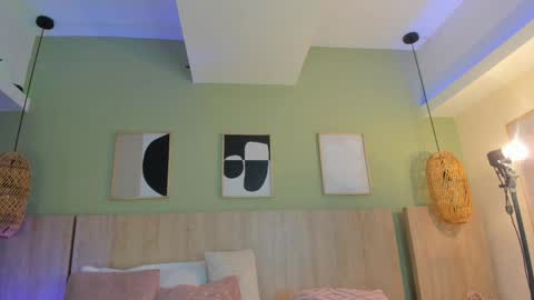 Holly online show from 18, 4, 2026