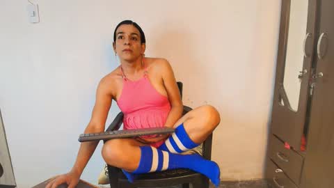 Snapshot of oh_tique chatting on 29, 10, 2025 LU online show from 29, 10, 2025