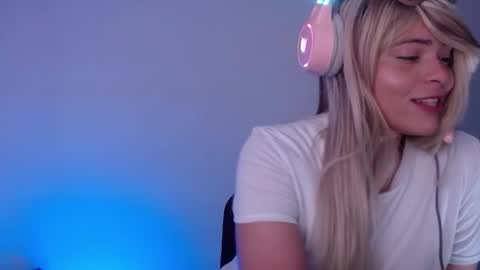 Oh xxxLt4 online show from 9, 1, 2025