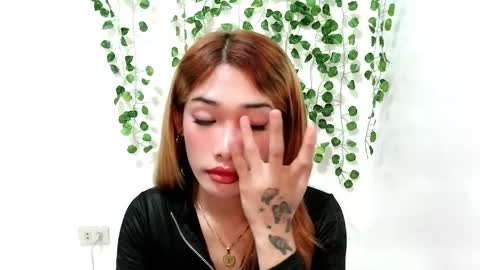 ohmyalessandraxcx online show from 21, 11, 2025