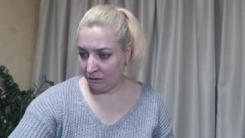 Snapshot of ohsweetiren chatting on 28, 10, 2025 Iren online show from 28, 10, 2025