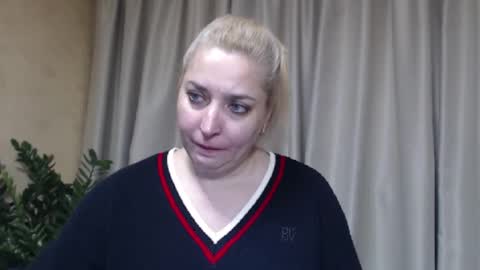 Snapshot of ohsweetiren chatting on 19, 11, 2025 Iren online show from 19, 11, 2025