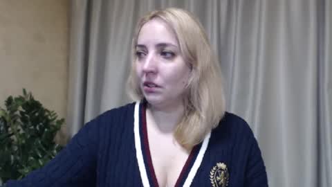 Snapshot of ohsweetmari chatting on 1, 2, 2026 Mari online show from 1, 2, 2026