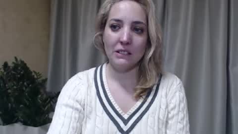 Snapshot of ohsweetmari chatting on 11, 2, 2026 Mari online show from 11, 2, 2026