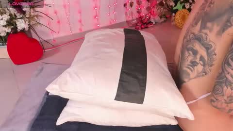 Snapshot of ohyesly_ chatting on 24, 2, 2026 ohyesly_ online show from 24, 2, 2026