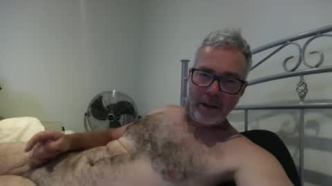 oiledcouple1 online show from 16, 11, 2025