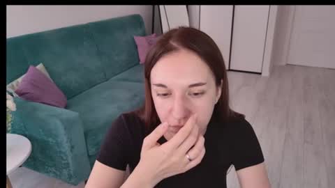 Snapshot of ola_queen chatting on 3, 8, 2026 Ola queen online show from 3, 8, 2026