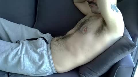 Snapshot of olavioneto chatting on 10, 11, 2025 hairyBRboy online show from 10, 11, 2025