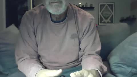 Snapshot of old_bald63 chatting on 19, 2, 2025 old_bald63 online show from 19, 2, 2025