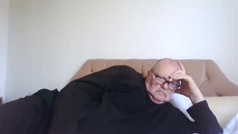 Snapshot of old_fkrr_ chatting on 27, 4, 2026 old_fkrr_ online show from 27, 4, 2026