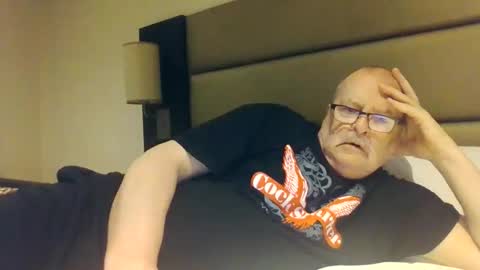 Snapshot of old_fkrr_ chatting on 4, 5, 2026 old_fkrr_ online show from 4, 5, 2026